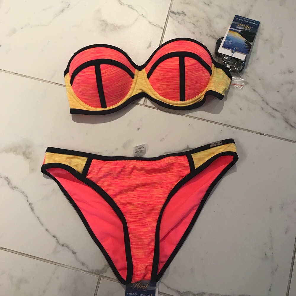 NWT bikini set